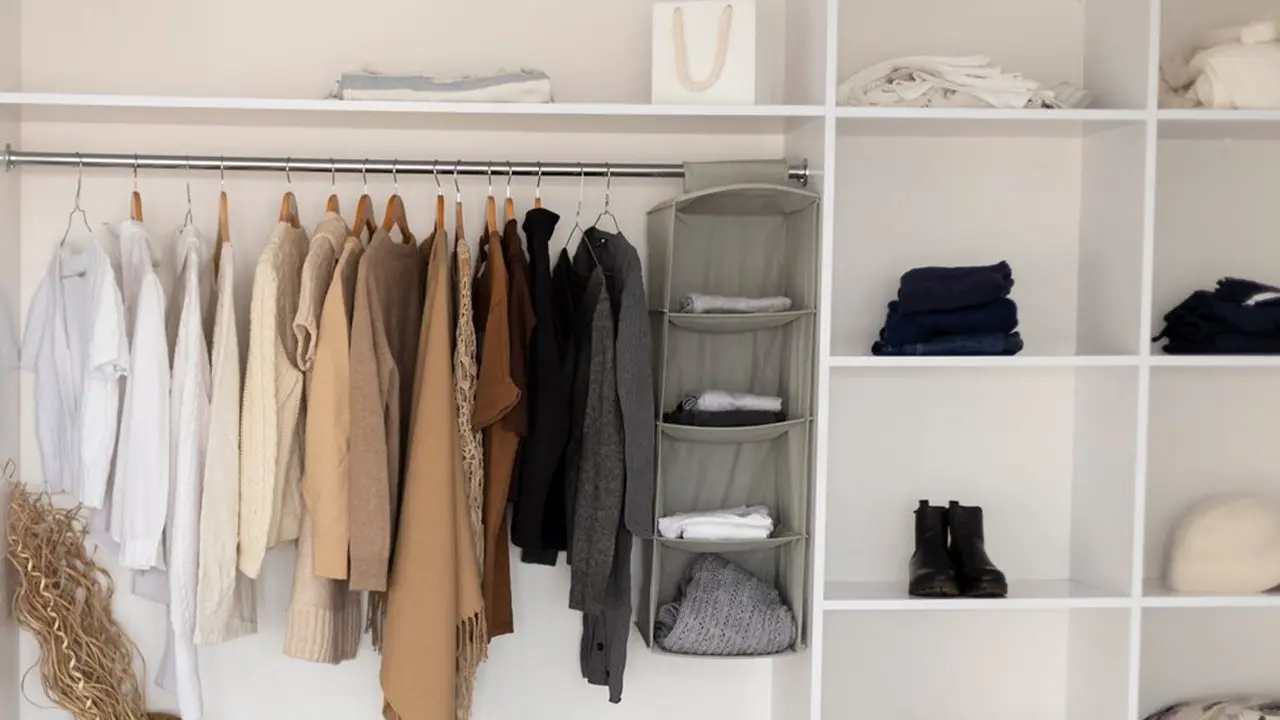 5-Tips-for-a-Sustainable-Wardrobe-Makeover